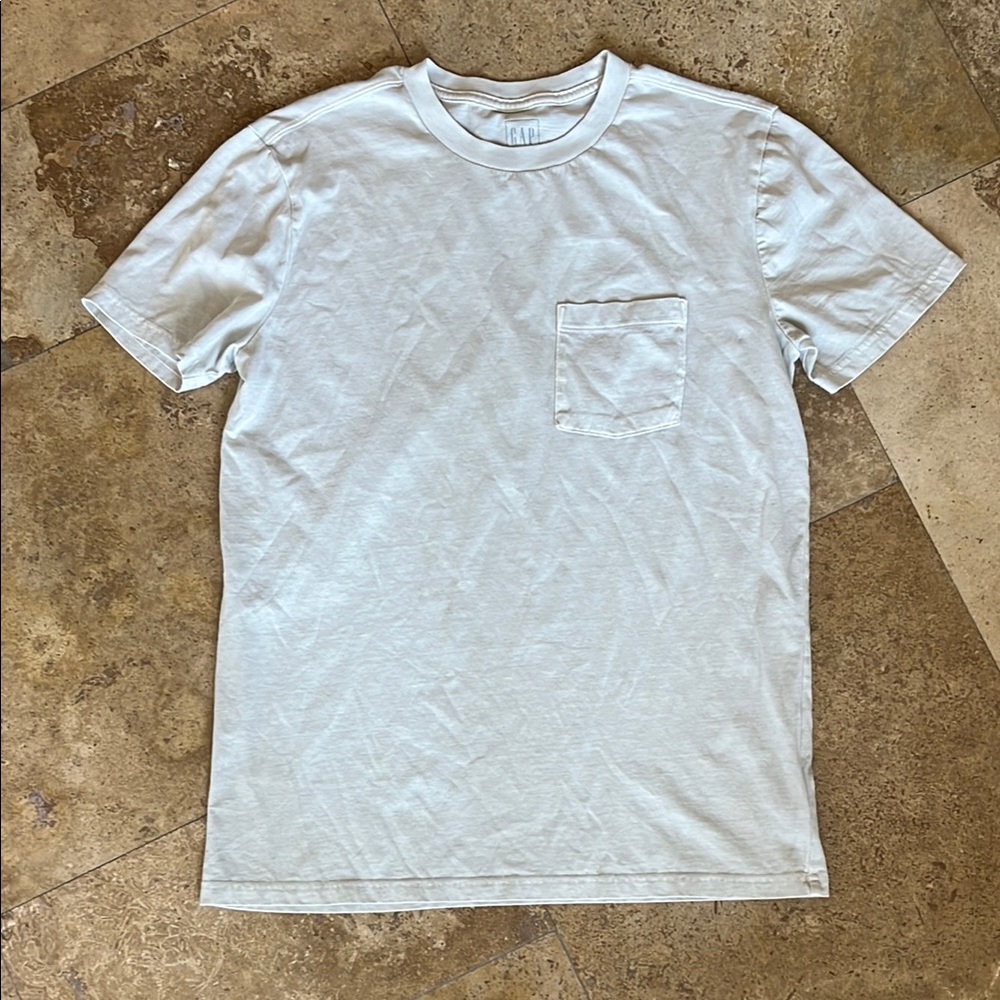 GAP White Short Sleeve Tee